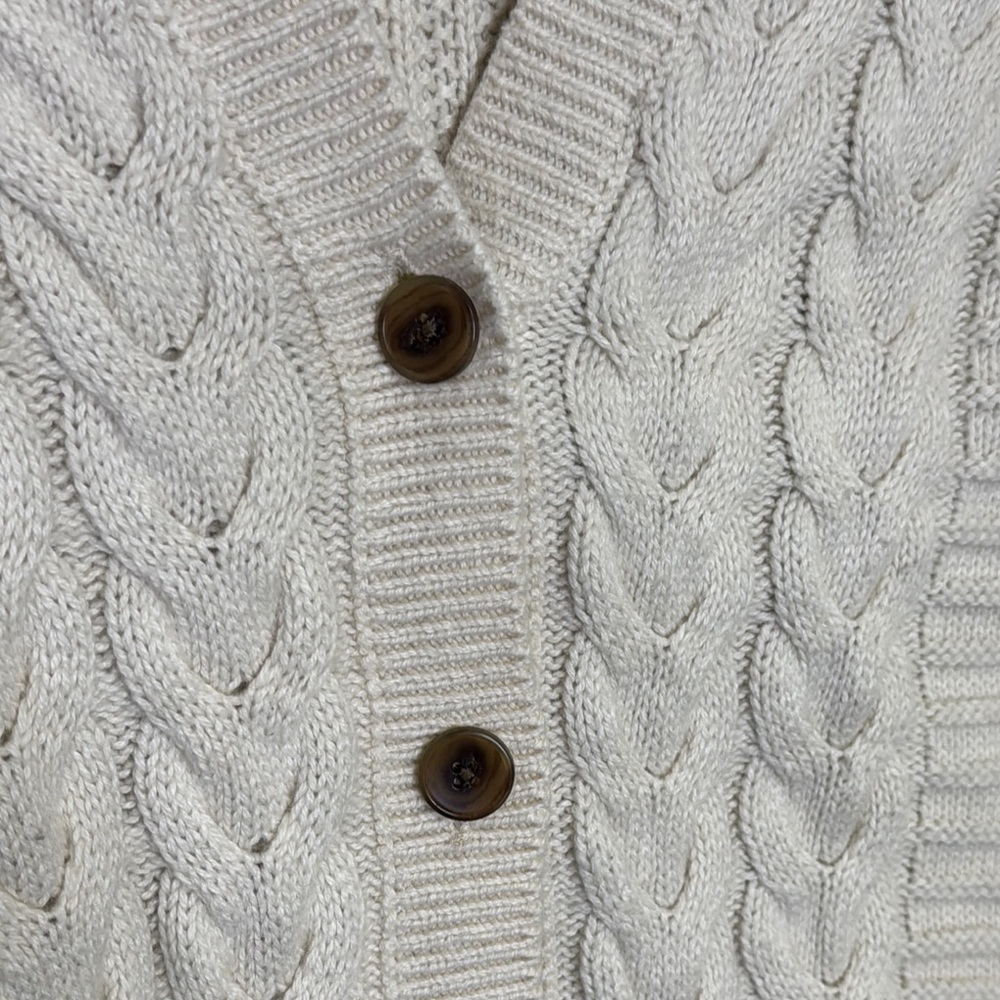 GAP Cream V-Neck Cable Knit Cardigan PTP: 17.5”-20.5” - Picture 4 of 9